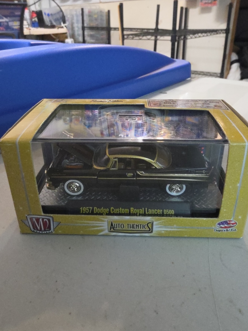 Machine 1957 Dodge Custom Royal Lancer D500 - Black and Gold
